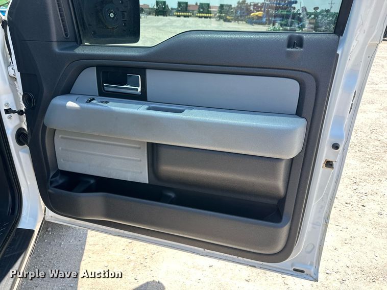 image for item KM9908 2013 Ford F150  SuperCab pickup truck