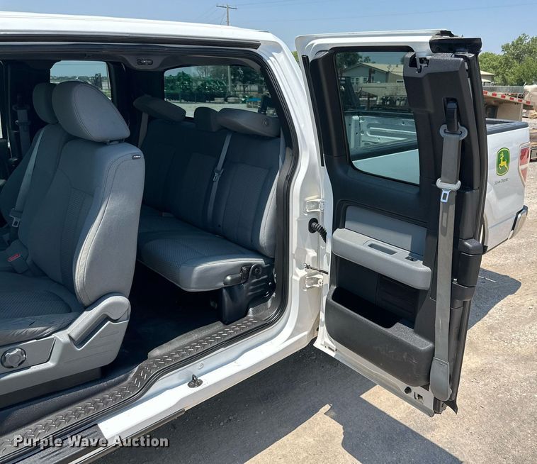 image for item KM9908 2013 Ford F150  SuperCab pickup truck