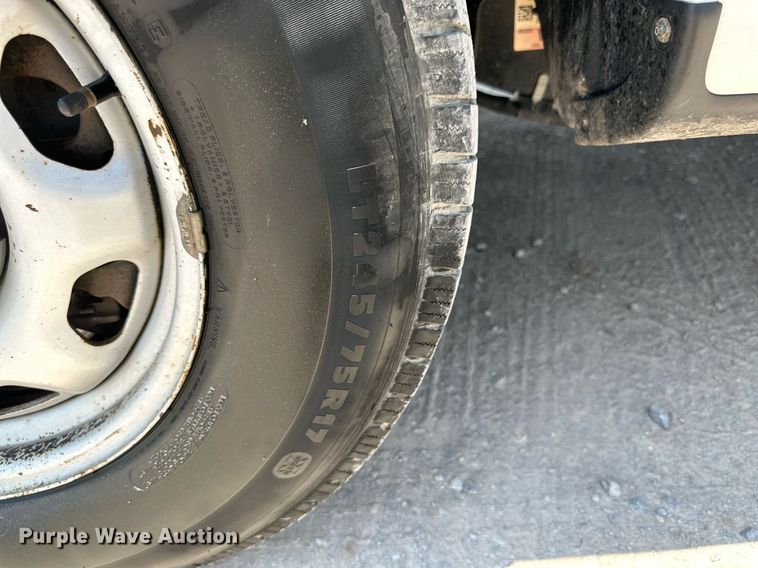 image for item KM9908 2013 Ford F150  SuperCab pickup truck