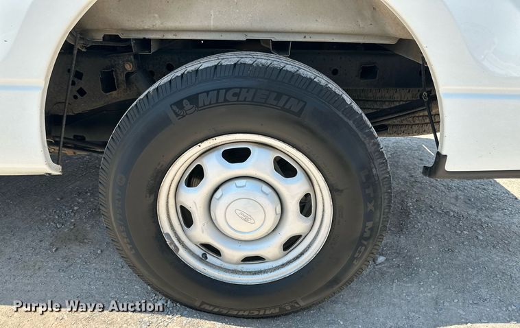 image for item KM9908 2013 Ford F150  SuperCab pickup truck