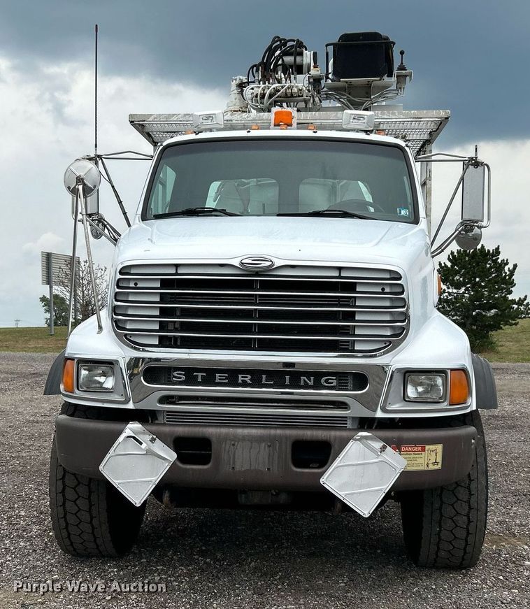 image for item KW9209 2005 Sterling LT  crane truck