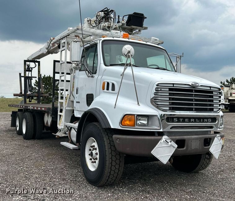 image for item KW9209 2005 Sterling LT  crane truck