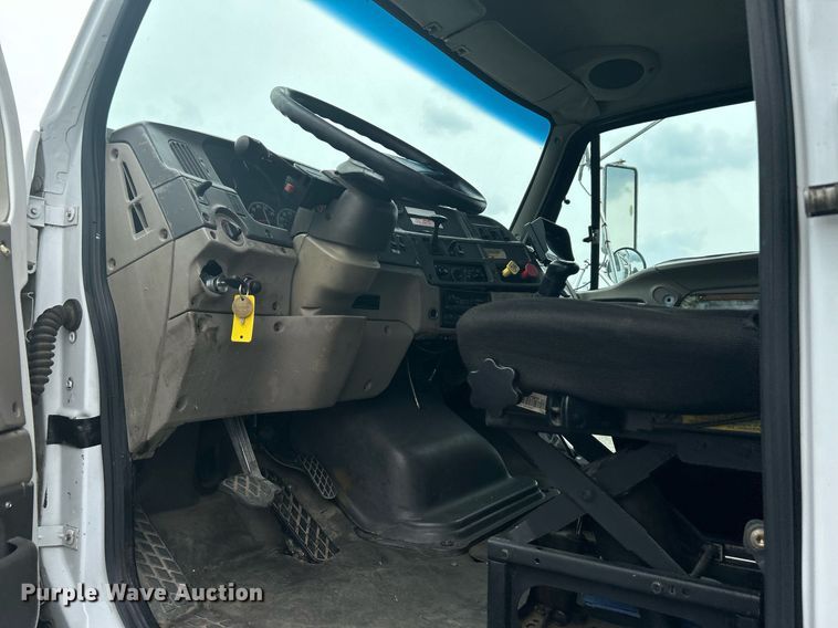 image for item KW9209 2005 Sterling LT  crane truck