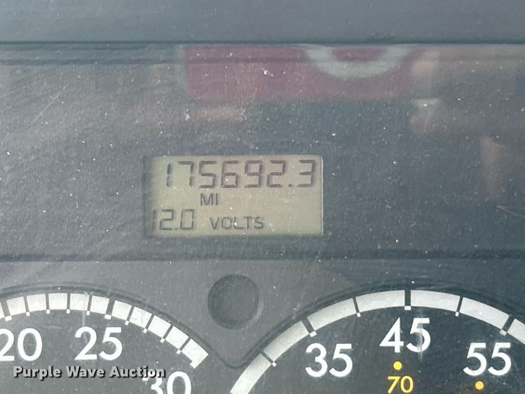 image for item KW9209 2005 Sterling LT  crane truck