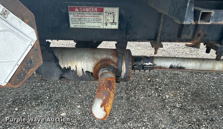 image for item KW9209 2005 Sterling LT  crane truck