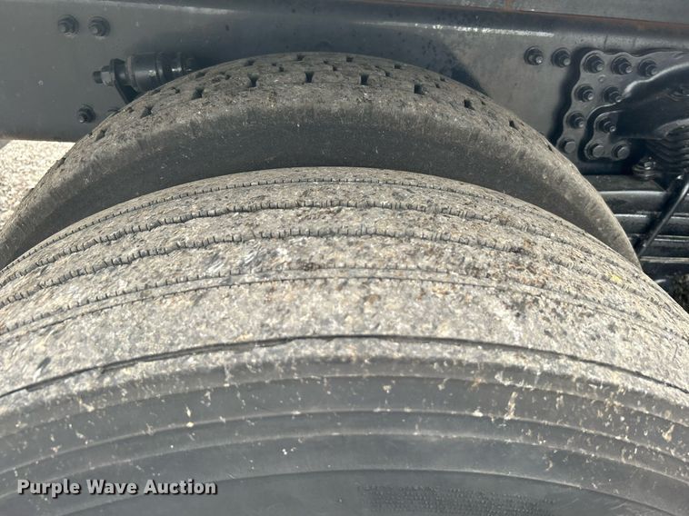 image for item KW9209 2005 Sterling LT  crane truck