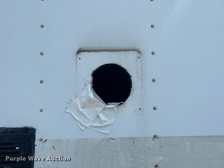 image for item KW9220 2006 GMC C7500  box truck