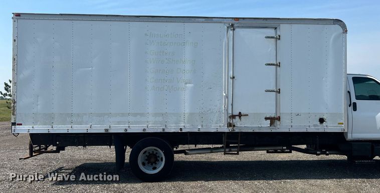 image for item KW9220 2006 GMC C7500  box truck