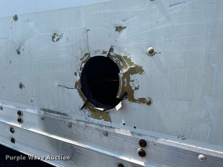 image for item KW9220 2006 GMC C7500  box truck