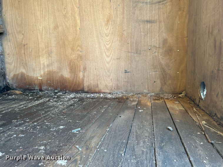 image for item KW9220 2006 GMC C7500  box truck