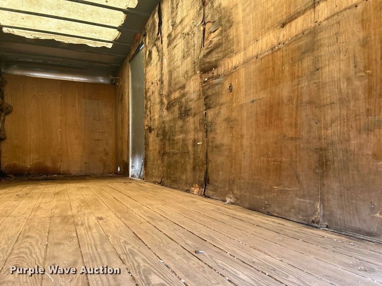 image for item KW9220 2006 GMC C7500  box truck