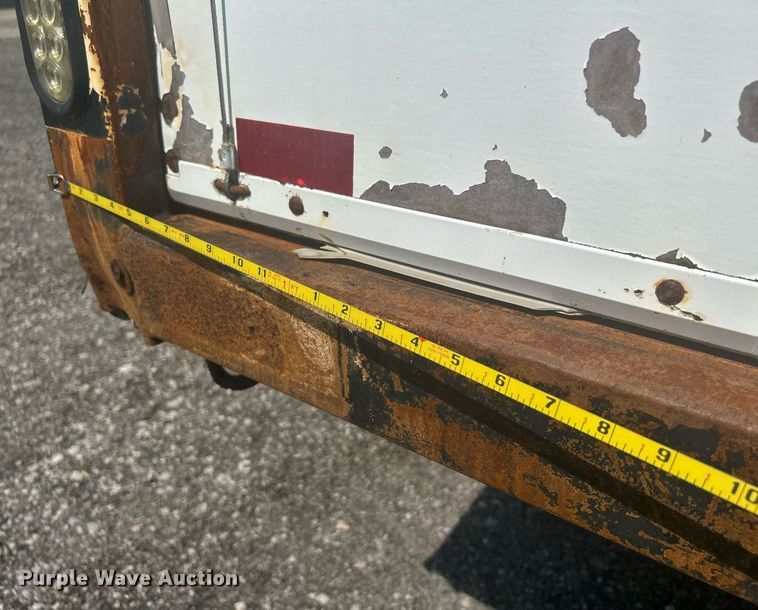 image for item KW9220 2006 GMC C7500  box truck