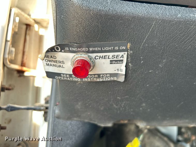 image for item KW9220 2006 GMC C7500  box truck