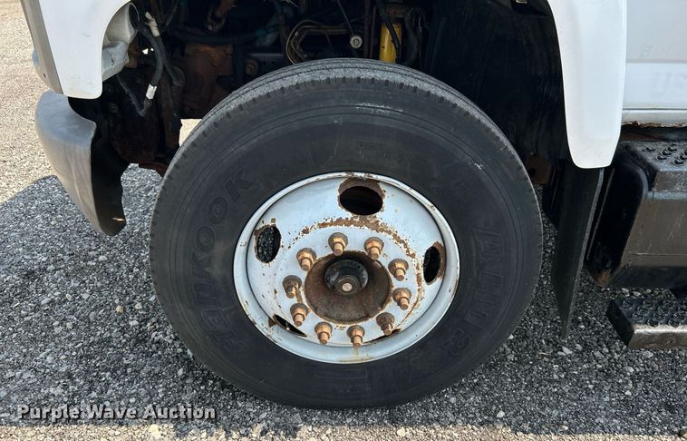 image for item KW9220 2006 GMC C7500  box truck