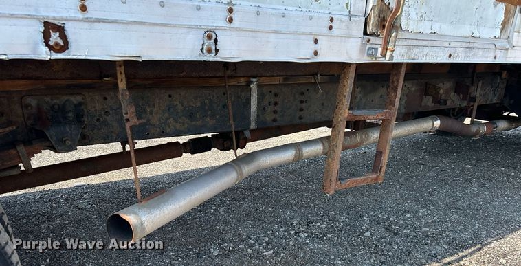 image for item KW9220 2006 GMC C7500  box truck