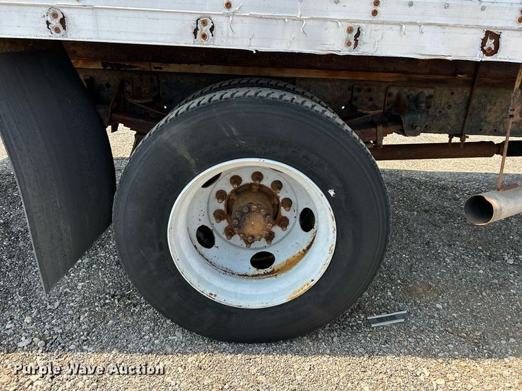 image for item KW9220 2006 GMC C7500  box truck