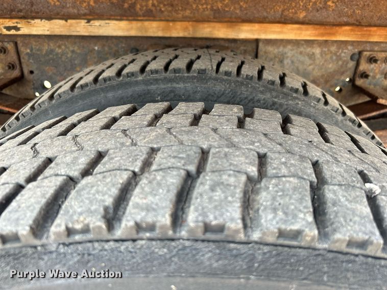 image for item KW9220 2006 GMC C7500  box truck