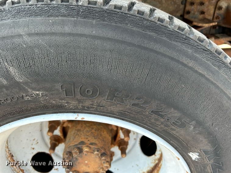 image for item KW9220 2006 GMC C7500  box truck