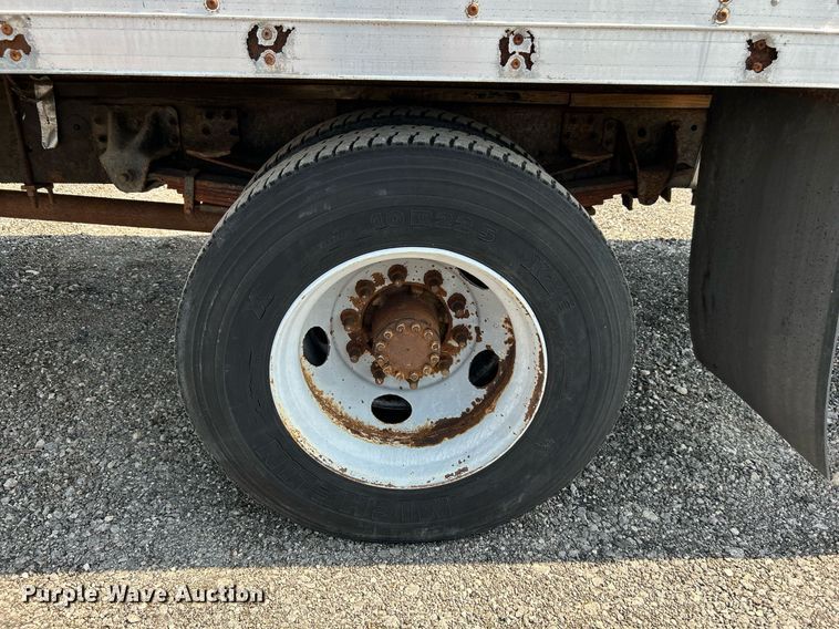 image for item KW9220 2006 GMC C7500  box truck