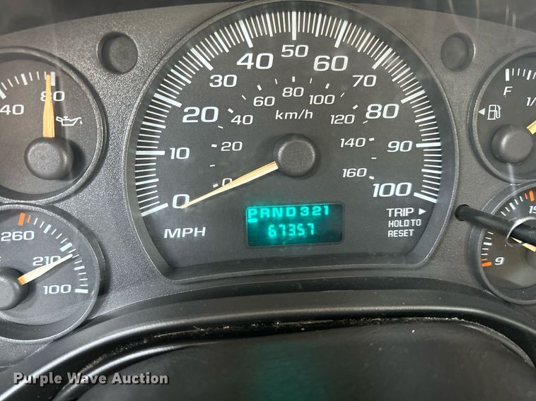 image for item KW9221 2006 Chevrolet Express G3500  school bus