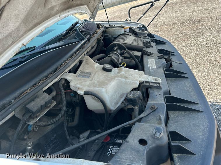 image for item KW9221 2006 Chevrolet Express G3500  school bus