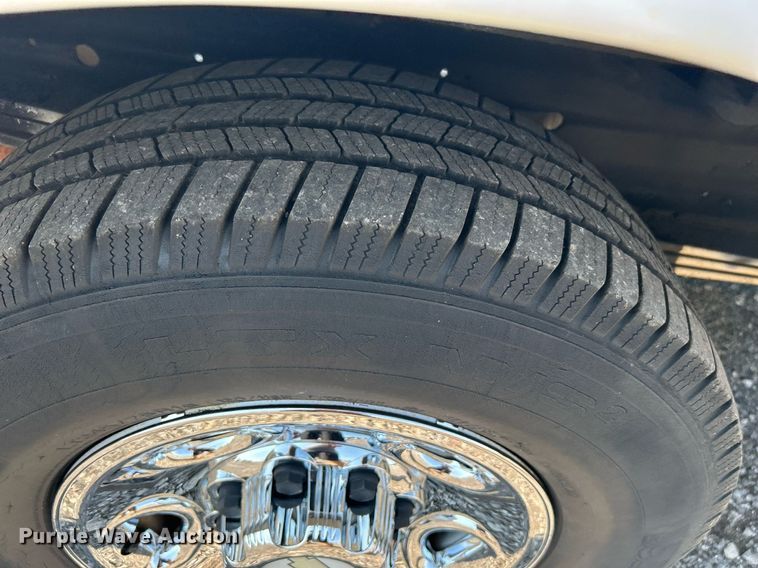 image for item KW9221 2006 Chevrolet Express G3500  school bus