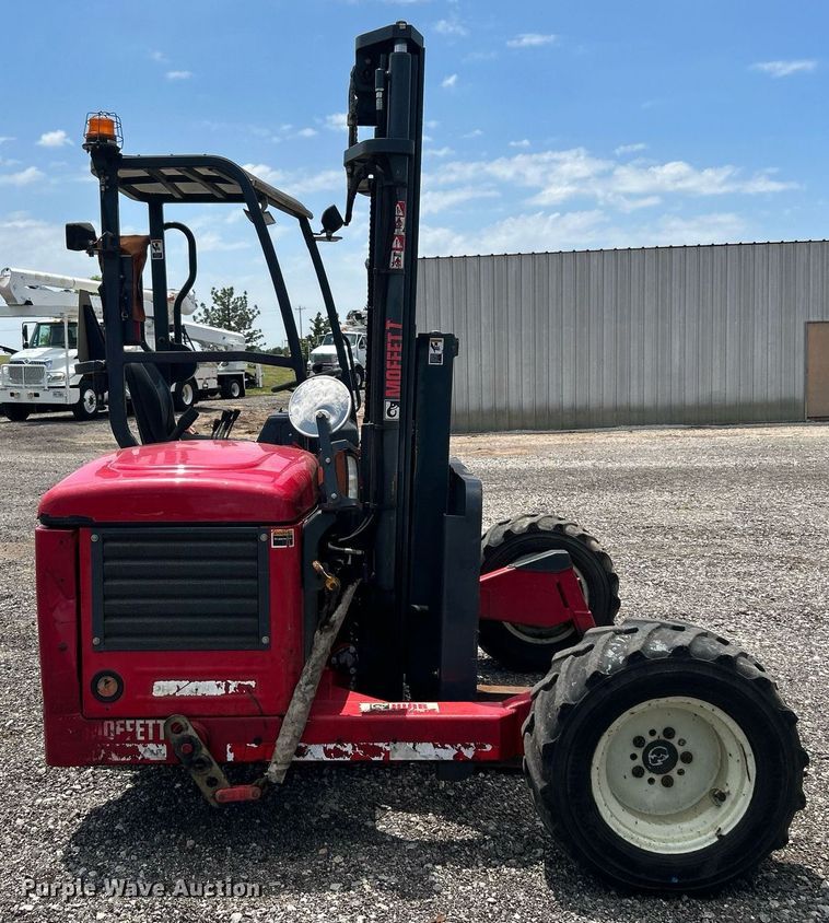 image for item KW9237 2016 Moffett M445.3PT4  forklift