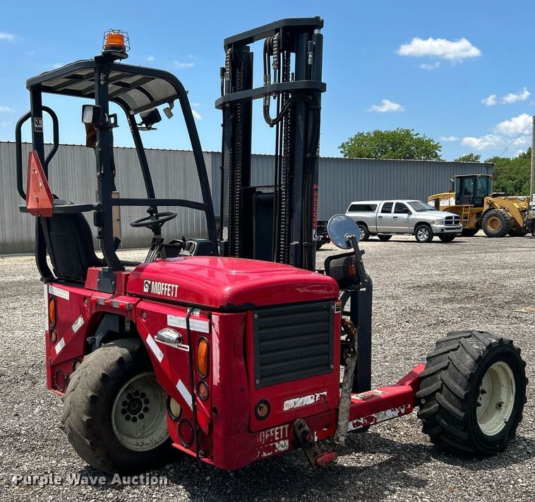 image for item KW9237 2016 Moffett M445.3PT4  forklift
