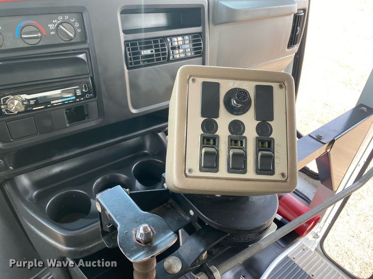 image for item KW9271 2007 Chevrolet Express G3500  school bus