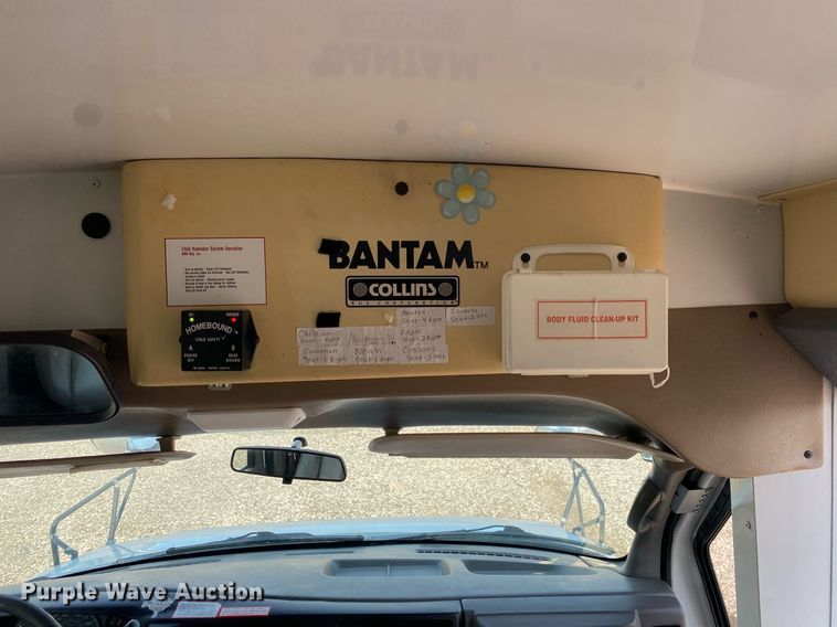 image for item KW9271 2007 Chevrolet Express G3500  school bus