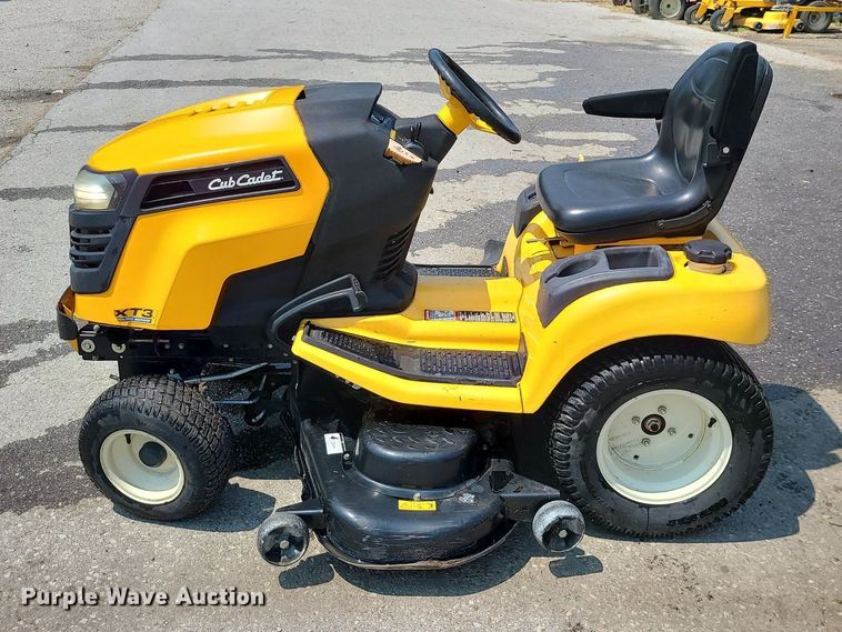 image for item LE9132 Cub Cadet XT3  lawn mower