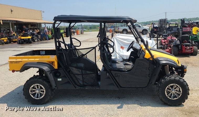 image for item LE9133 2016 Cub Cadet Challenger 750  utility vehicle