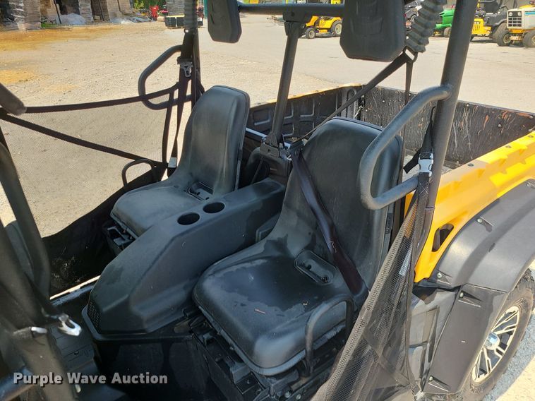 image for item LE9133 2016 Cub Cadet Challenger 750  utility vehicle