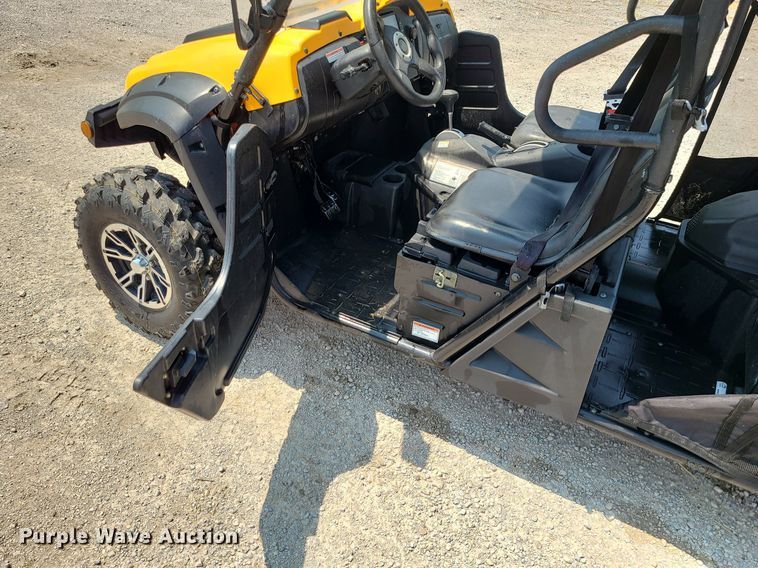 image for item LE9133 2016 Cub Cadet Challenger 750  utility vehicle
