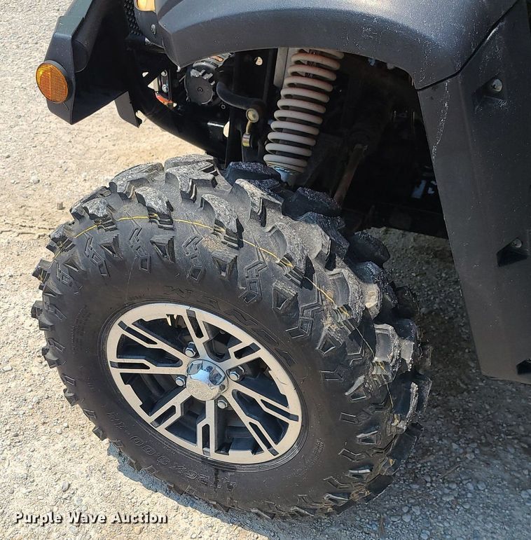 image for item LE9133 2016 Cub Cadet Challenger 750  utility vehicle