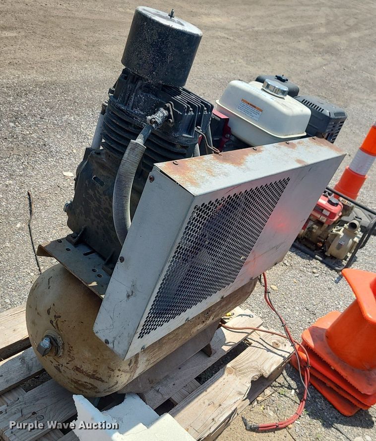 image for item LE9158 (2) air compressors