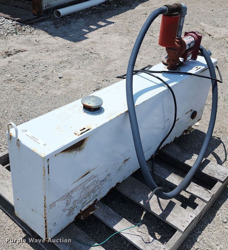 image for item LE9174 Auxiliary fuel tank