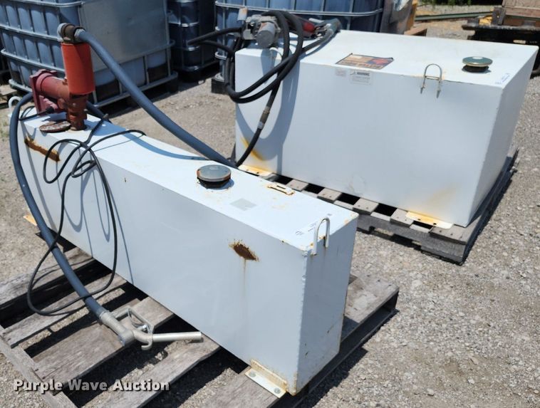 image for item LE9174 Auxiliary fuel tank