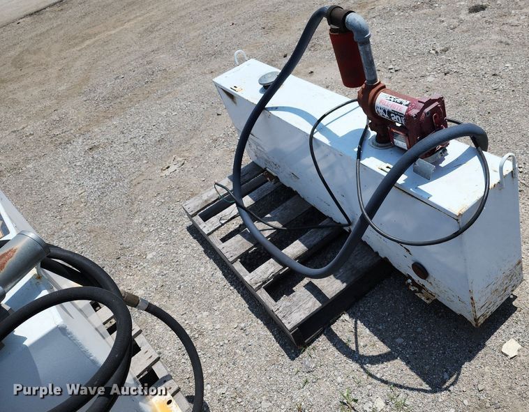 image for item LE9174 Auxiliary fuel tank