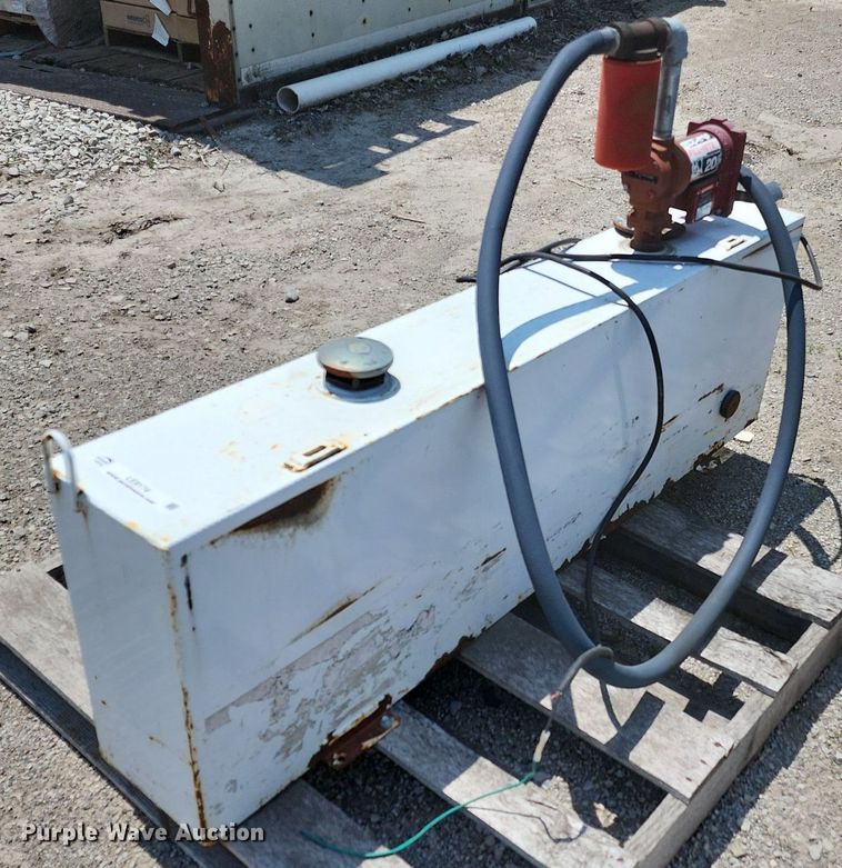 image for item LE9174 Auxiliary fuel tank