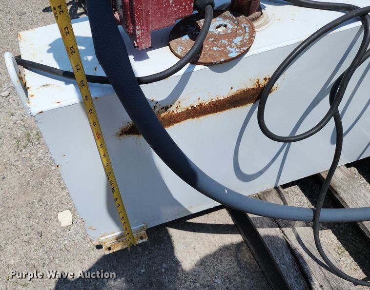 image for item LE9174 Auxiliary fuel tank