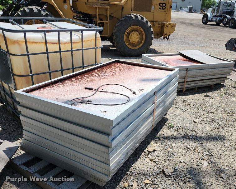 image for item LE9176 Solar power equipment