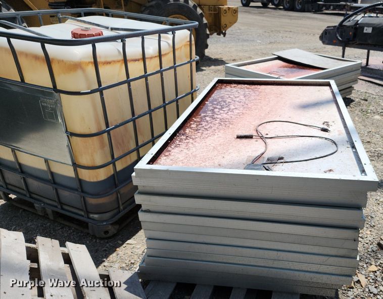 image for item LE9176 Solar power equipment