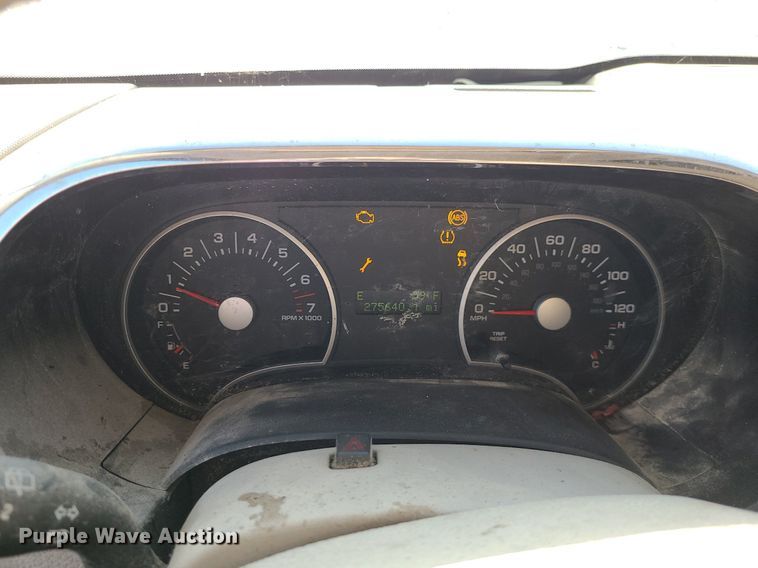 image for item LE9196 2006 Ford Explorer  SUV