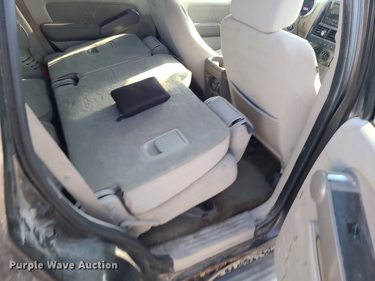 image for item LE9196 2006 Ford Explorer  SUV