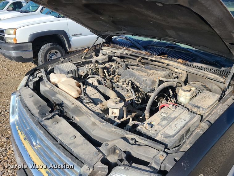 image for item LE9196 2006 Ford Explorer  SUV