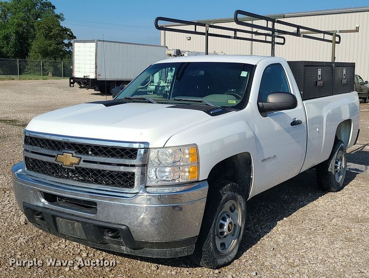 image for item LE9198 2011 Chevrolet Silverado 2500HD  pickup truck