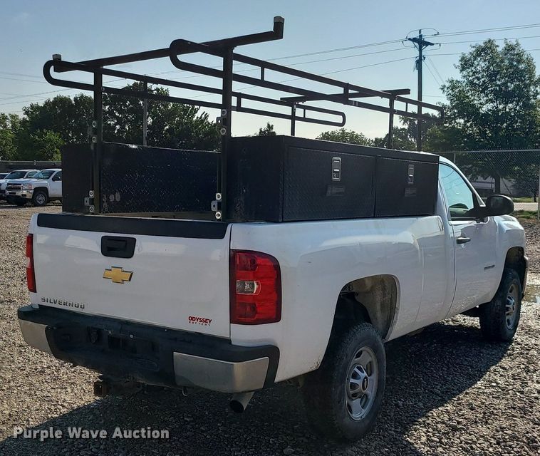 image for item LE9198 2011 Chevrolet Silverado 2500HD  pickup truck