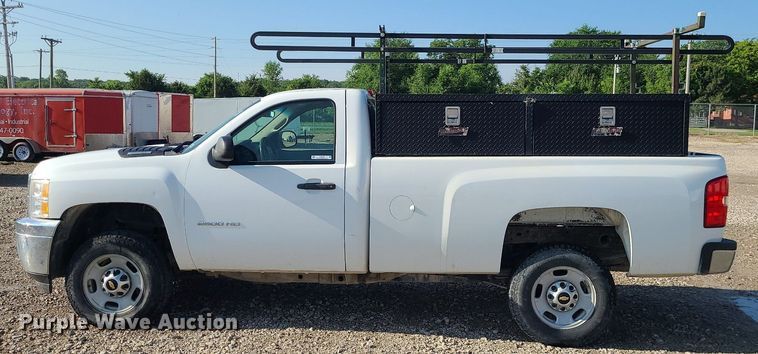 image for item LE9198 2011 Chevrolet Silverado 2500HD  pickup truck