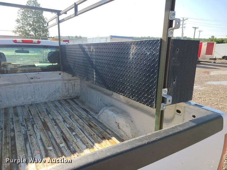 image for item LE9198 2011 Chevrolet Silverado 2500HD  pickup truck